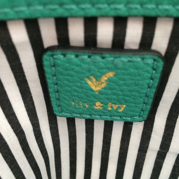 HP 8/13 LILY & IVY Crossbody Purse Kelly Green - Picture 5 of 8